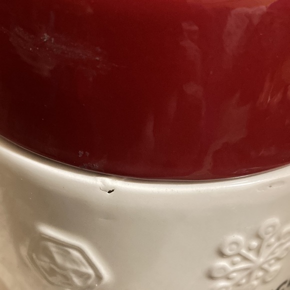 Starbucks Coffee jar white with red lid with snowflakes on - Picture 5 of 5